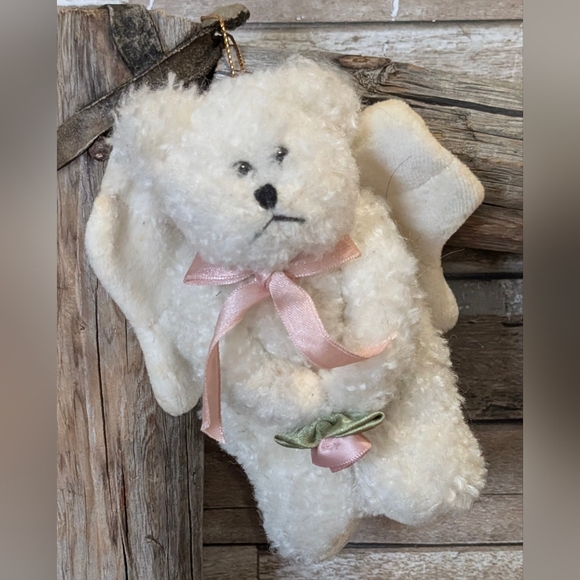 Boyds Bears The Ornament Collection White Plush Angel Bear With Pink Ribbon/Rose - Picture 9 of 9
